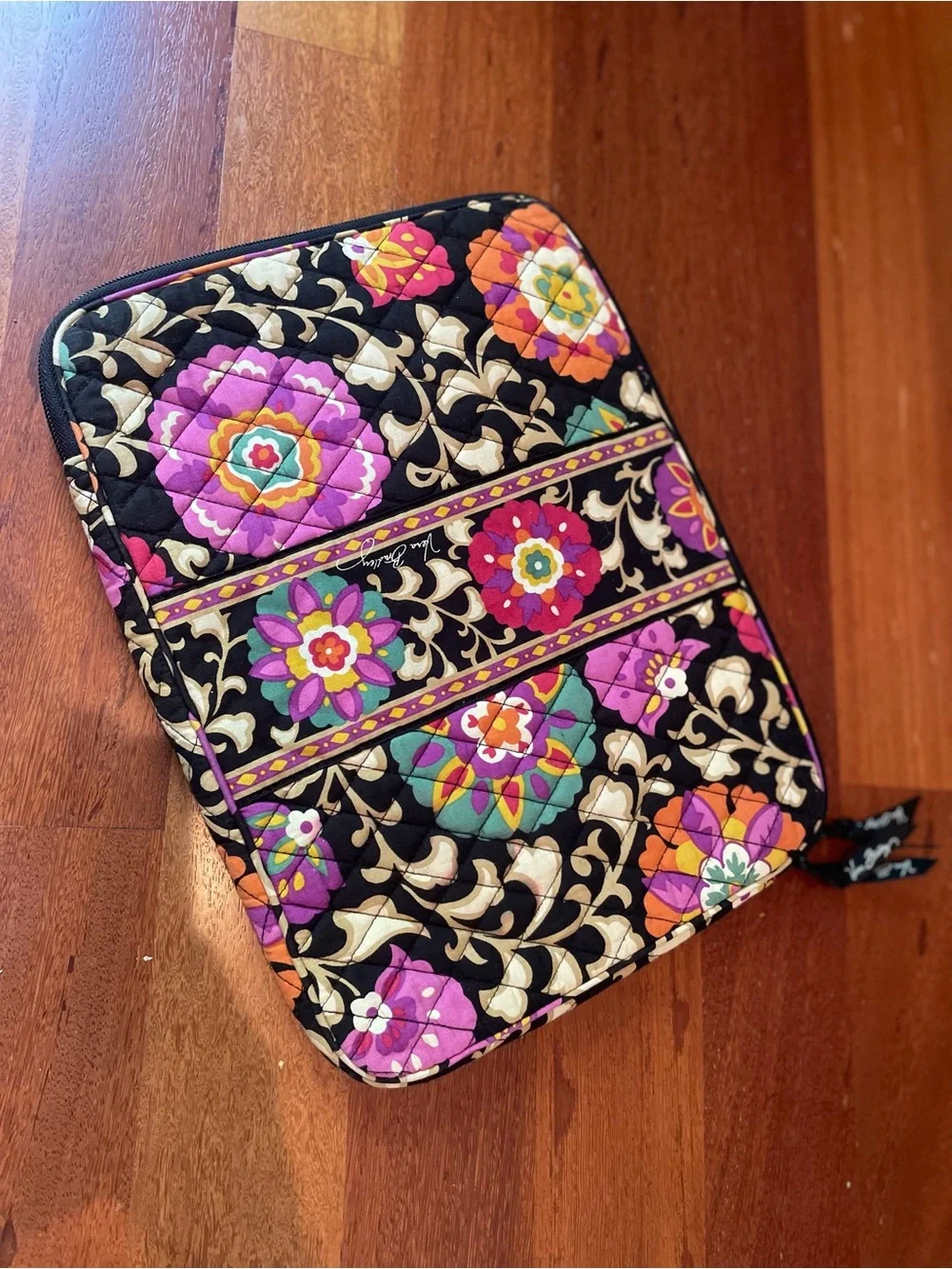 Vera Bradley laptop holder bag in Suzani black floral